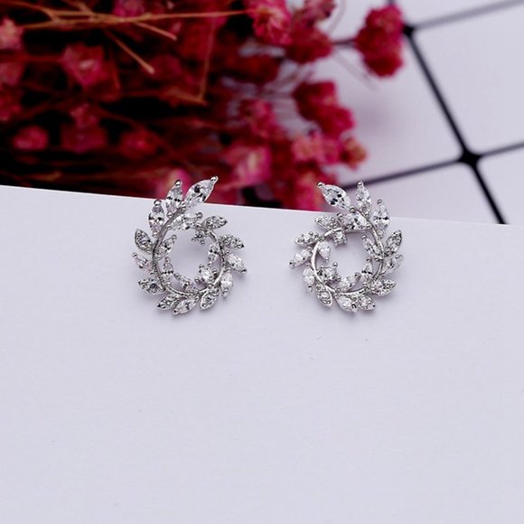*925 Sterling Silver Diamond Leaf Branch Earrings - Picture 5 of 9